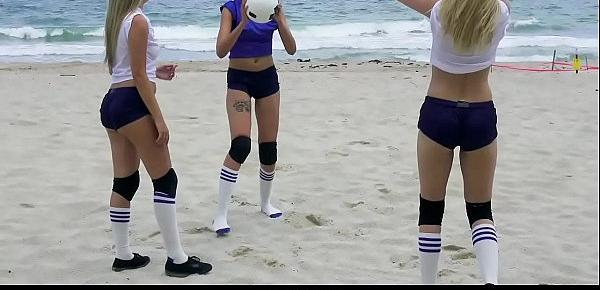  BFFS - Volleyball Girls Fuck Pervy Coach